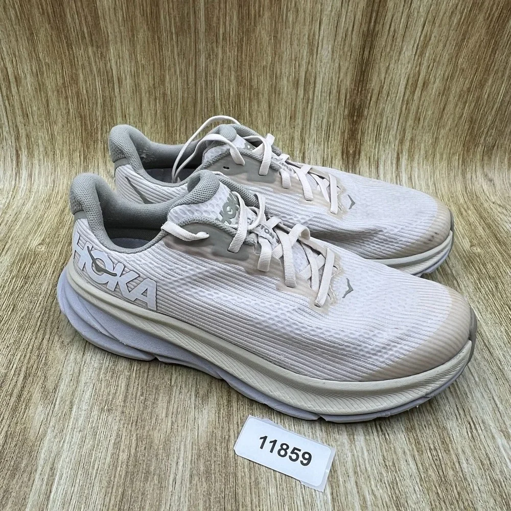 Hoka One One Clifton 9 Youth Size 6.5Y Oat Milk Barley Running Shoes 1131170 OKB